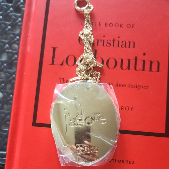 Dior Accessories - Dior J'adore Gold-Tone Mirror/Bracelette GWP
